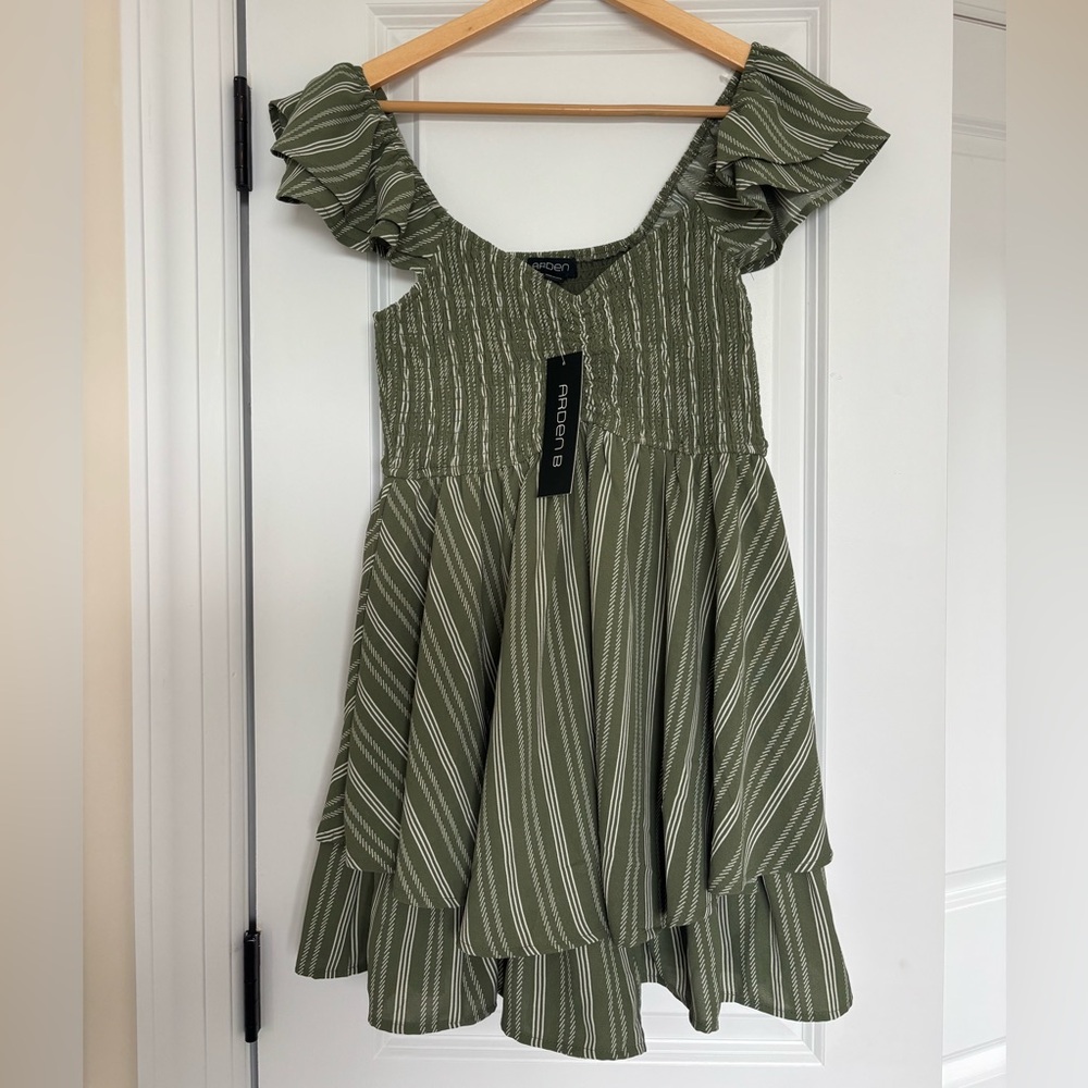 Arden B Olive Green and White Striped Romper Size Medium NWT